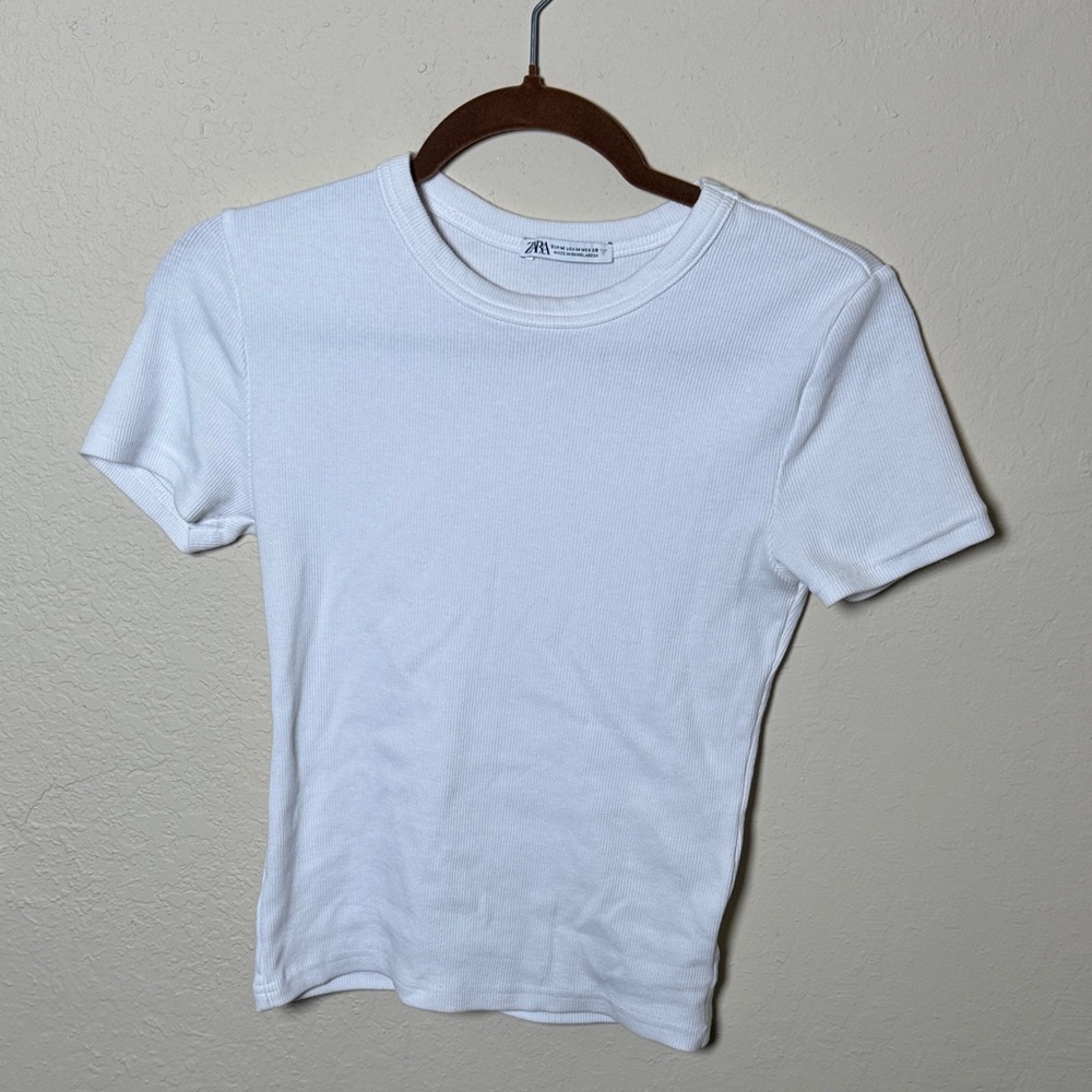 Zara Ribbed White Cropped Tee